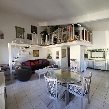 Appartement Au Coeur De La Sorgue LʼIsle-sur-la-Sorgue المظهر الخارجي الصورة